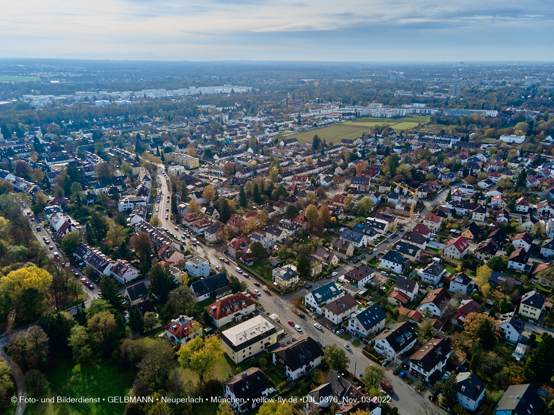 03.11.2022 -  Ostparksee mit Umgebung in Neuperlach
